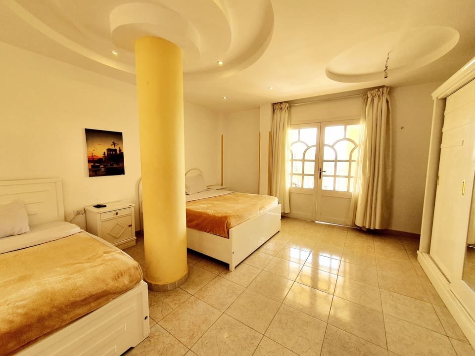 Triple Room, River View | Free WiFi
