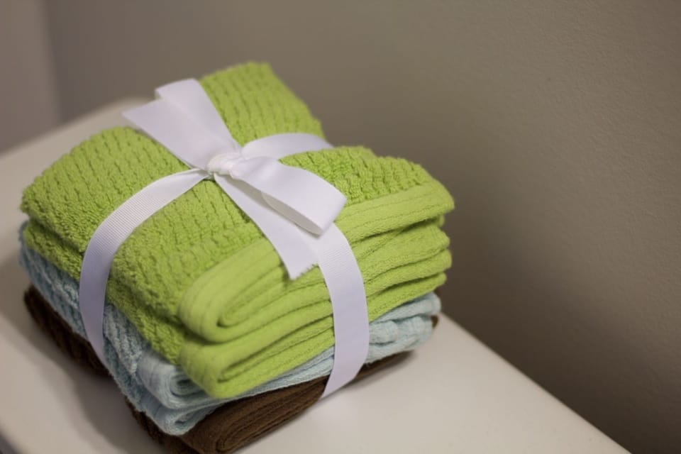Deluxe Single Room | Bathroom | Free toiletries, hair dryer, bathrobes, towels