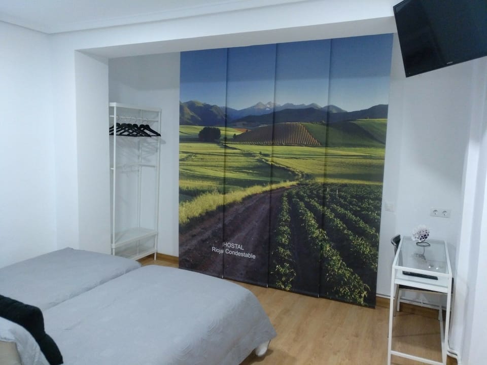Free WiFi, bed sheets