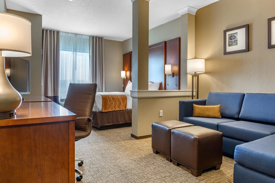 Premium bedding, desk, laptop workspace, free WiFi