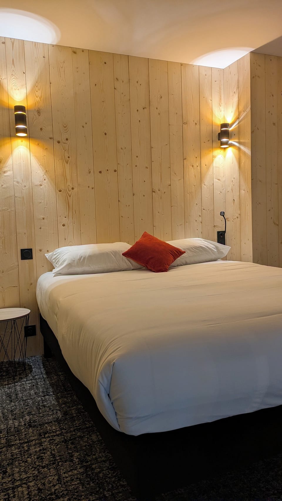 Signature Suite | Free WiFi