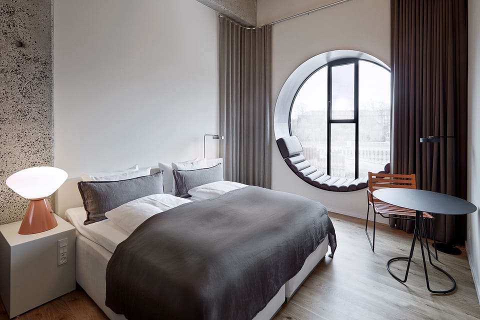 In-room safe, soundproofing, cribs/infant beds, free WiFi
