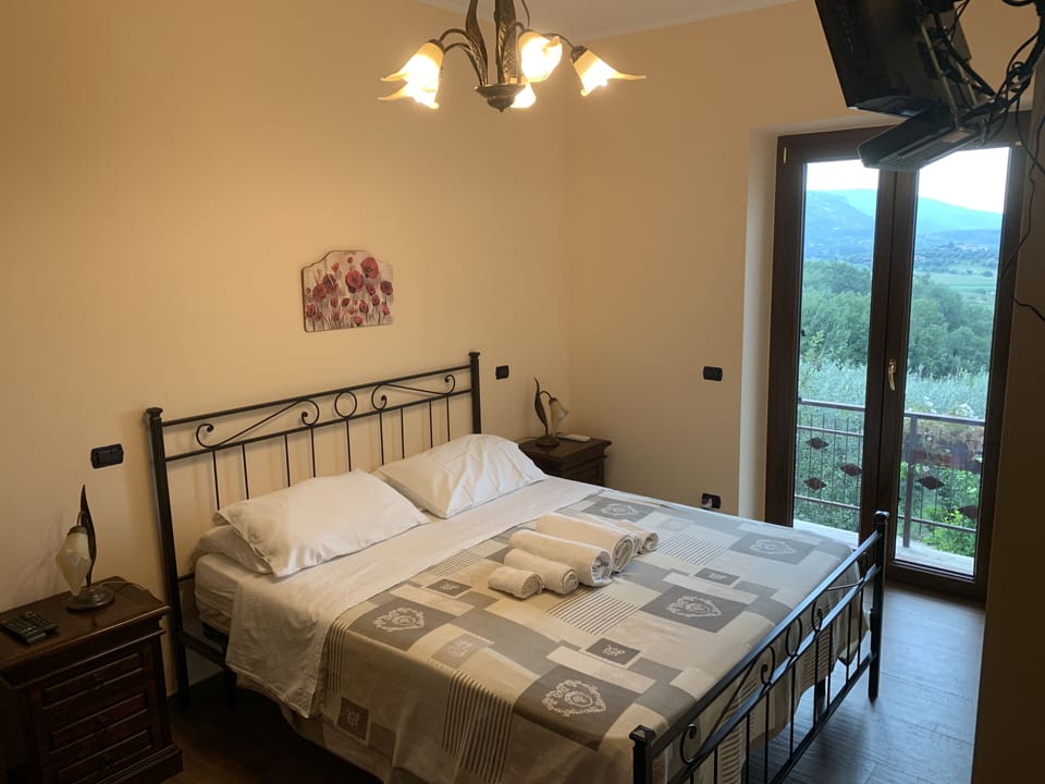 Double Room | Desk, free WiFi, wheelchair access