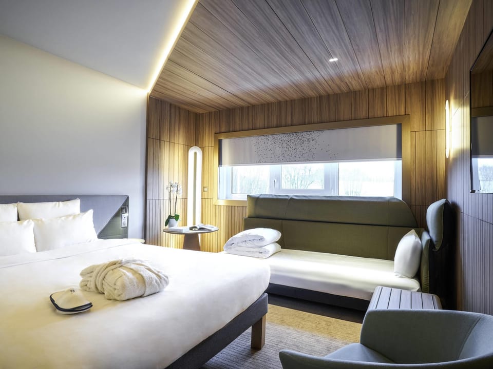 Family Room, 1 Double Bed with Sofa bed (Executive) | Pillowtop beds, in-room safe, blackout drapes, soundproofing