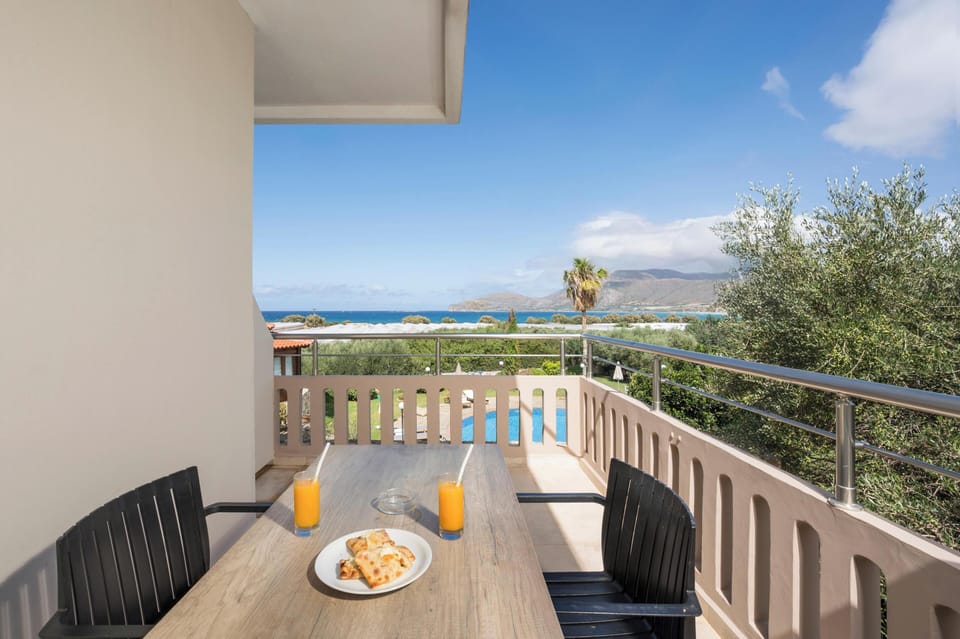 Triple Room (5) | Balcony view