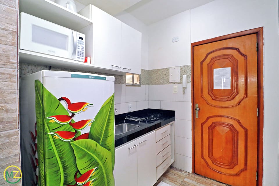 Classic Apartment | Private kitchen | Fridge, microwave, coffee/tea maker, cookware/dishes/utensils
