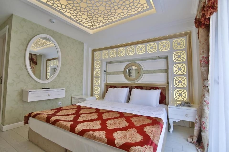 Economy Room, 1 Double Bed | Egyptian cotton sheets, premium bedding, minibar, in-room safe