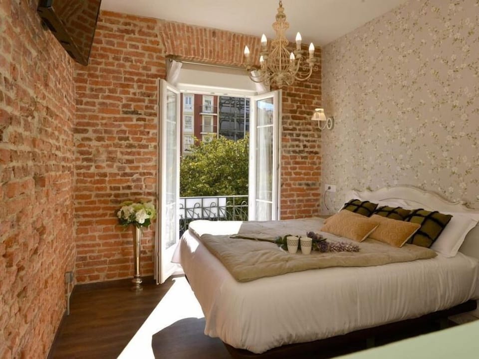 Deluxe Triple Room, Private Bathroom (Puertochico)