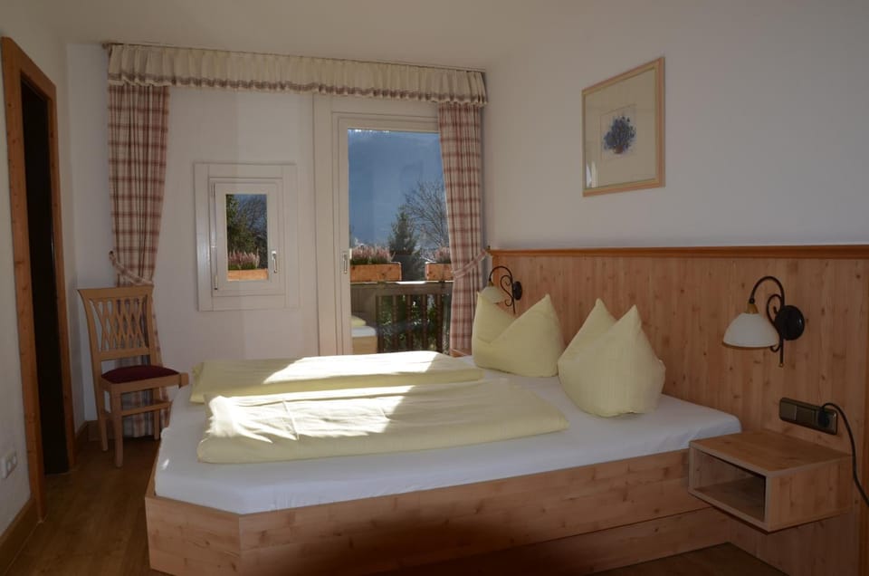 In-room safe, desk, free WiFi, bed sheets