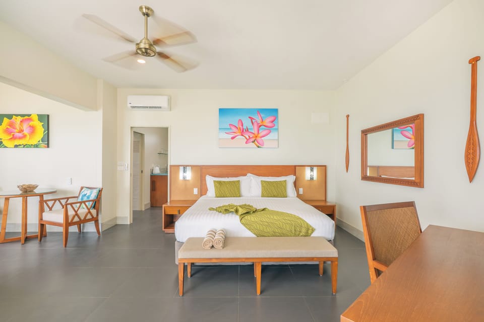 Deluxe Lagoon Studio | Premium bedding, in-room safe, desk, blackout drapes