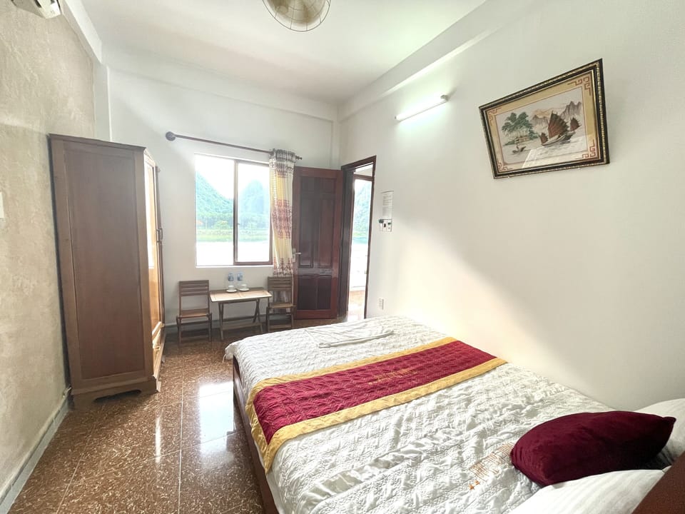 Desk, iron/ironing board, free WiFi, bed sheets