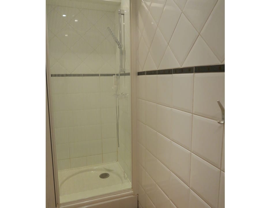 Family Room, Private Bathroom | Bathroom
