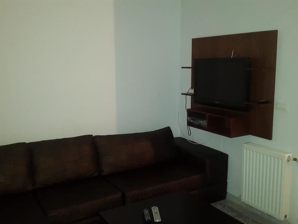 Apartment, 1 Bedroom | Living area