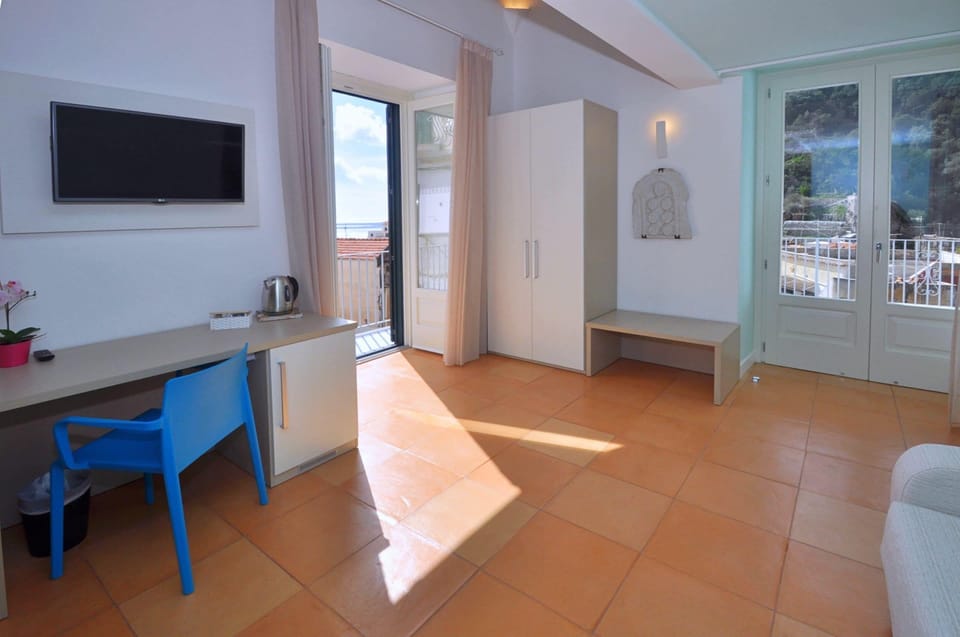 Suite, 1 Bedroom | Room amenity