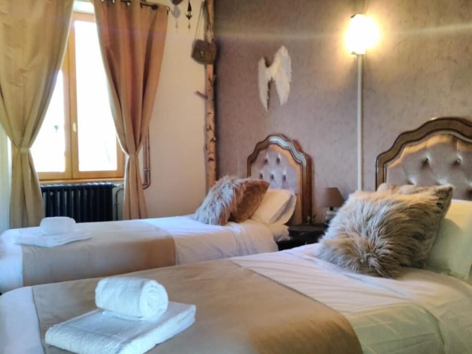 Premium bedding, memory foam beds, individually decorated, rollaway beds