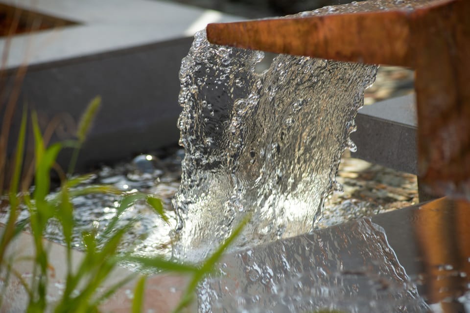 Superior Bungalow Private Courtyard | Free minibar, in-room safe, desk, soundproofing