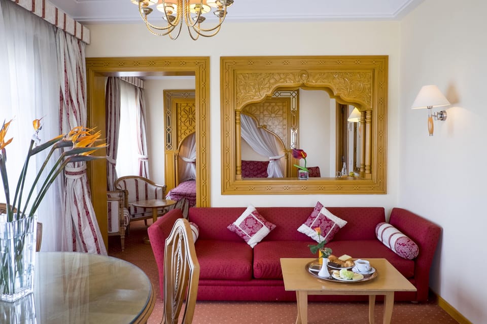 Minibar, in-room safe, blackout drapes, free WiFi