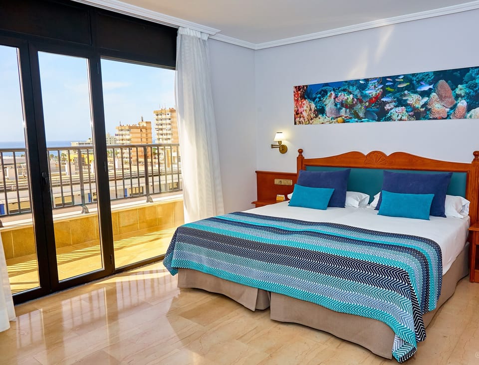 Superior Double Room | Minibar, blackout drapes, soundproofing, free WiFi