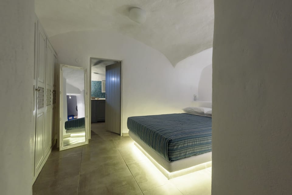 Villa, 1 Bedroom, Hot Tub | In-room safe, soundproofing, iron/ironing board, free cribs/infant beds