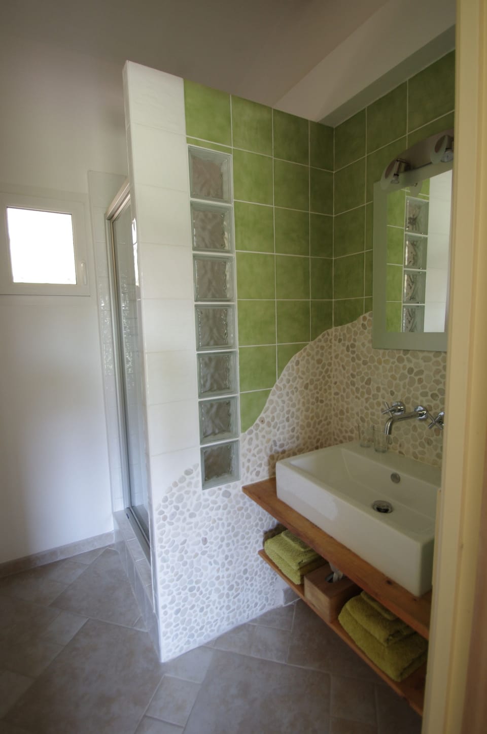 Double Room (Côté Nature ) | Bathroom | Deep soaking tub, free toiletries, hair dryer, towels