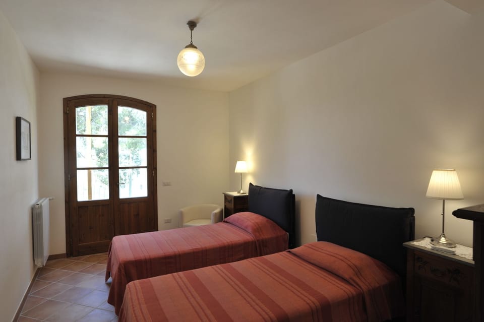 Classic Apartment, Balcony | 1 bedroom, free WiFi, bed sheets