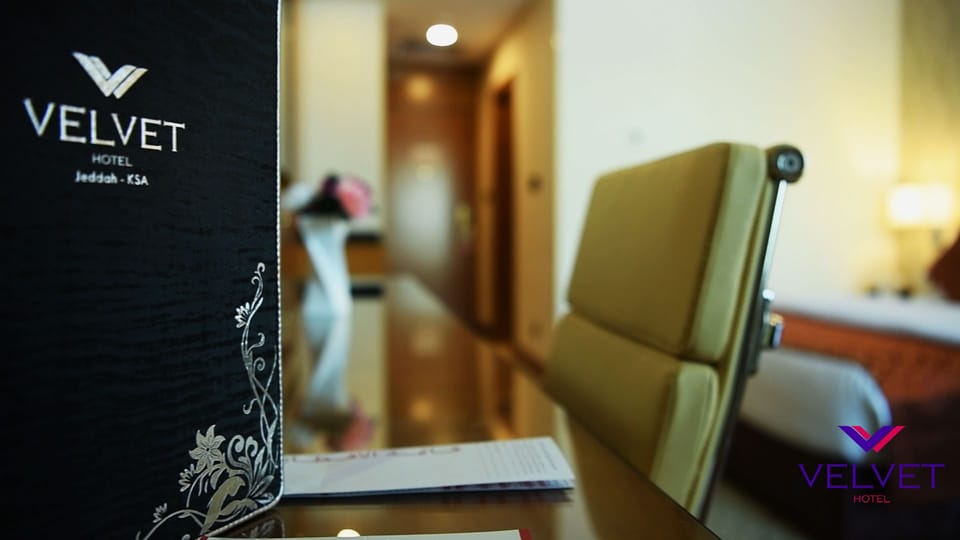 Deluxe Single Room, 1 King Bed | Street view