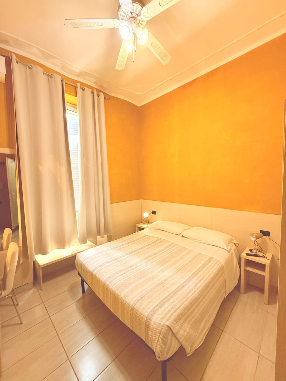 Double or Twin Room | Desk, laptop workspace, soundproofing, free WiFi