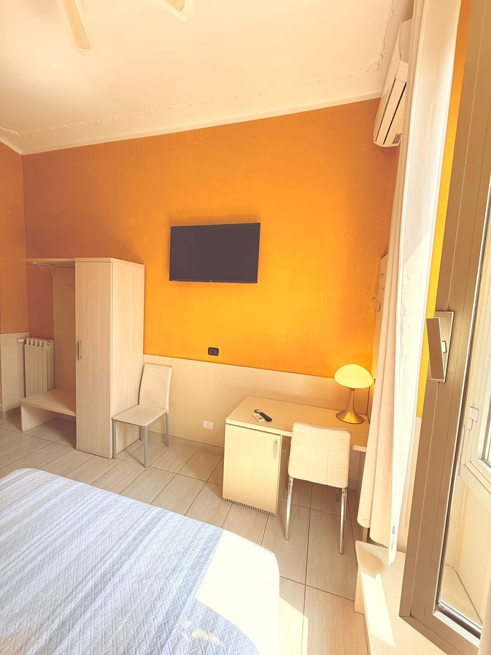 Double or Twin Room | Desk, laptop workspace, soundproofing, free WiFi
