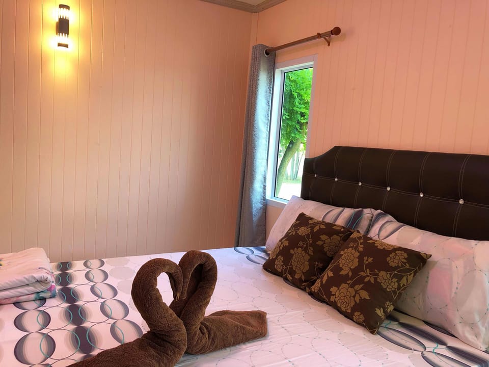 Superior Bungalow | Hypo-allergenic bedding, free minibar, rollaway beds, free WiFi