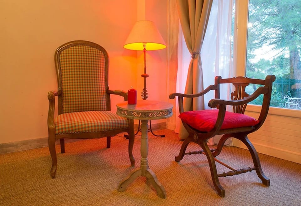 Double Room (Garlaban) | Room amenity