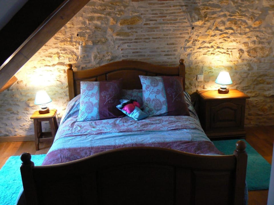 1 bedroom, premium bedding, blackout drapes, soundproofing