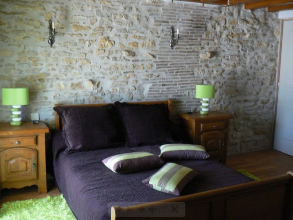 1 bedroom, premium bedding, blackout drapes, soundproofing