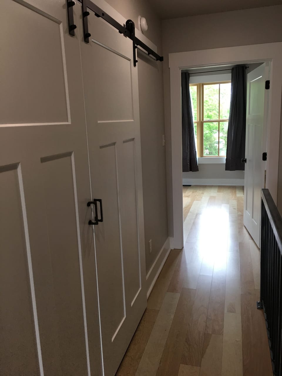 Downtown Executive Townhouse Monroe B, 2 Bedrooms | Living area | Flat-screen TV