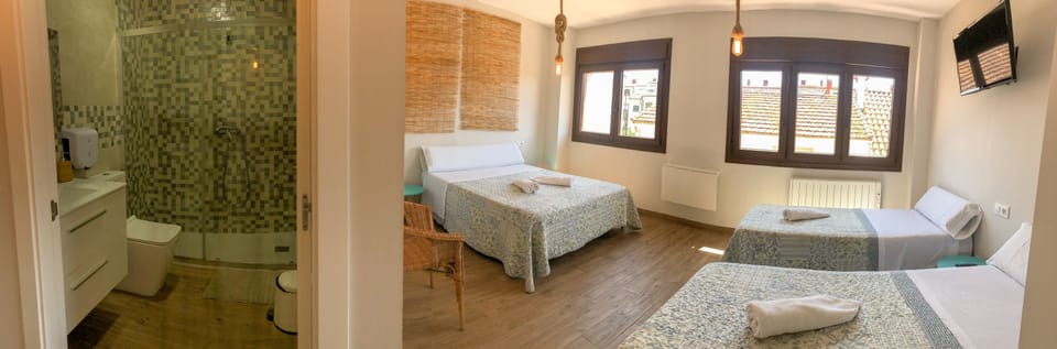 Quadruple Room, Private Bathroom | Soundproofing, free WiFi, bed sheets