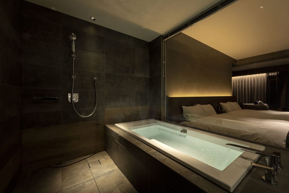 [Corner Suite] with tatami space-Zen Nook- (70sqm), Non Smoking | Bathroom | Combined shower/tub, deep soaking tub, free toiletries, hair dryer
