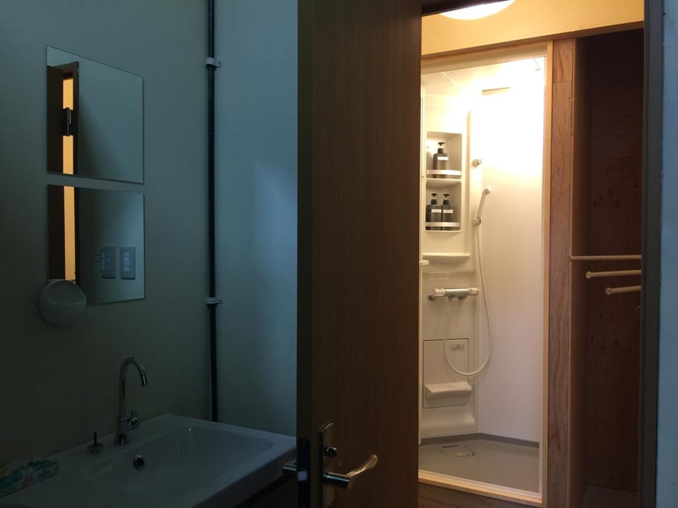 Comfort Double Room, Private Bathroom | Bathroom | Shower, hair dryer, towels, soap