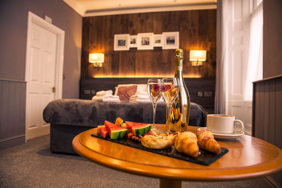 In-room safe, desk, iron/ironing board, free WiFi