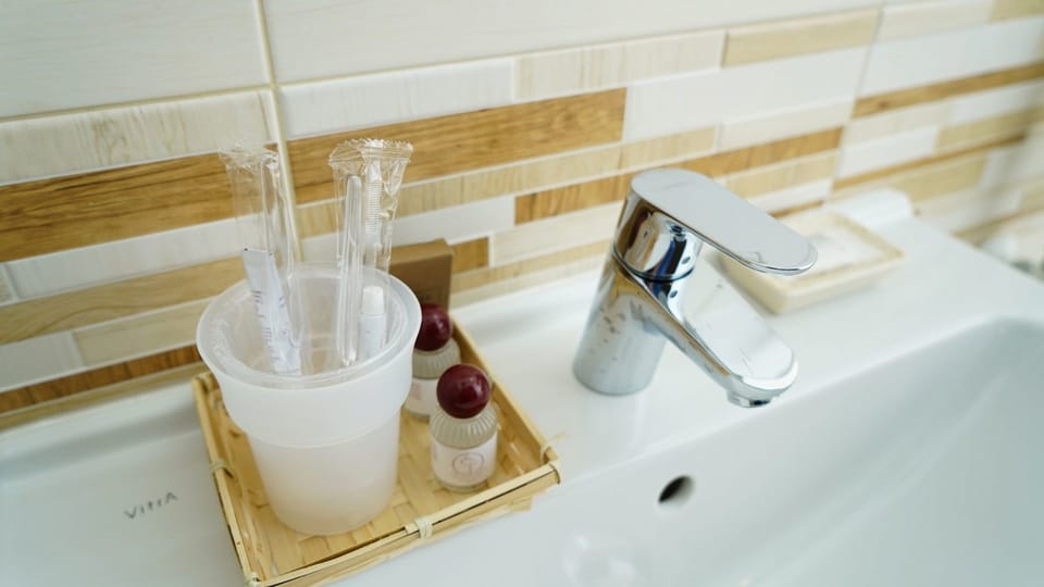 Single Room | Bathroom sink