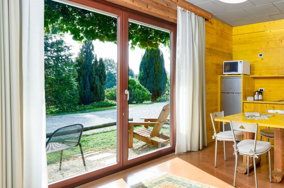 Family Suite, 2 Bedrooms, Non Smoking, Garden View | Garden view