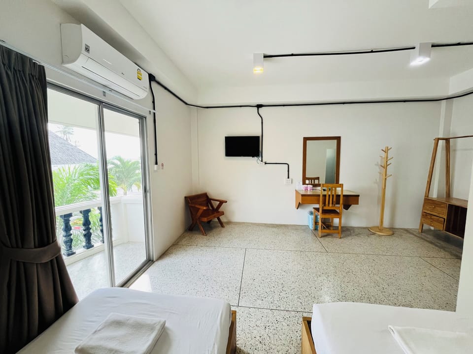 Superior Room, Balcony | Room amenity