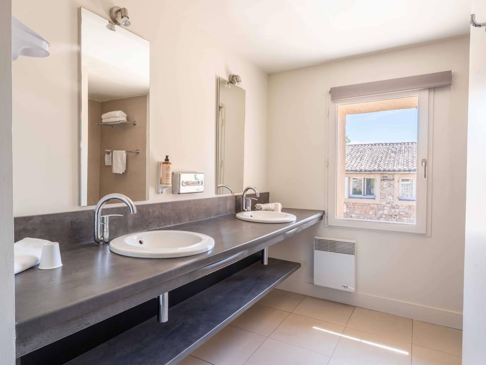 Superior Room, 1 Double Bed | In-room safe, desk, soundproofing, rollaway beds