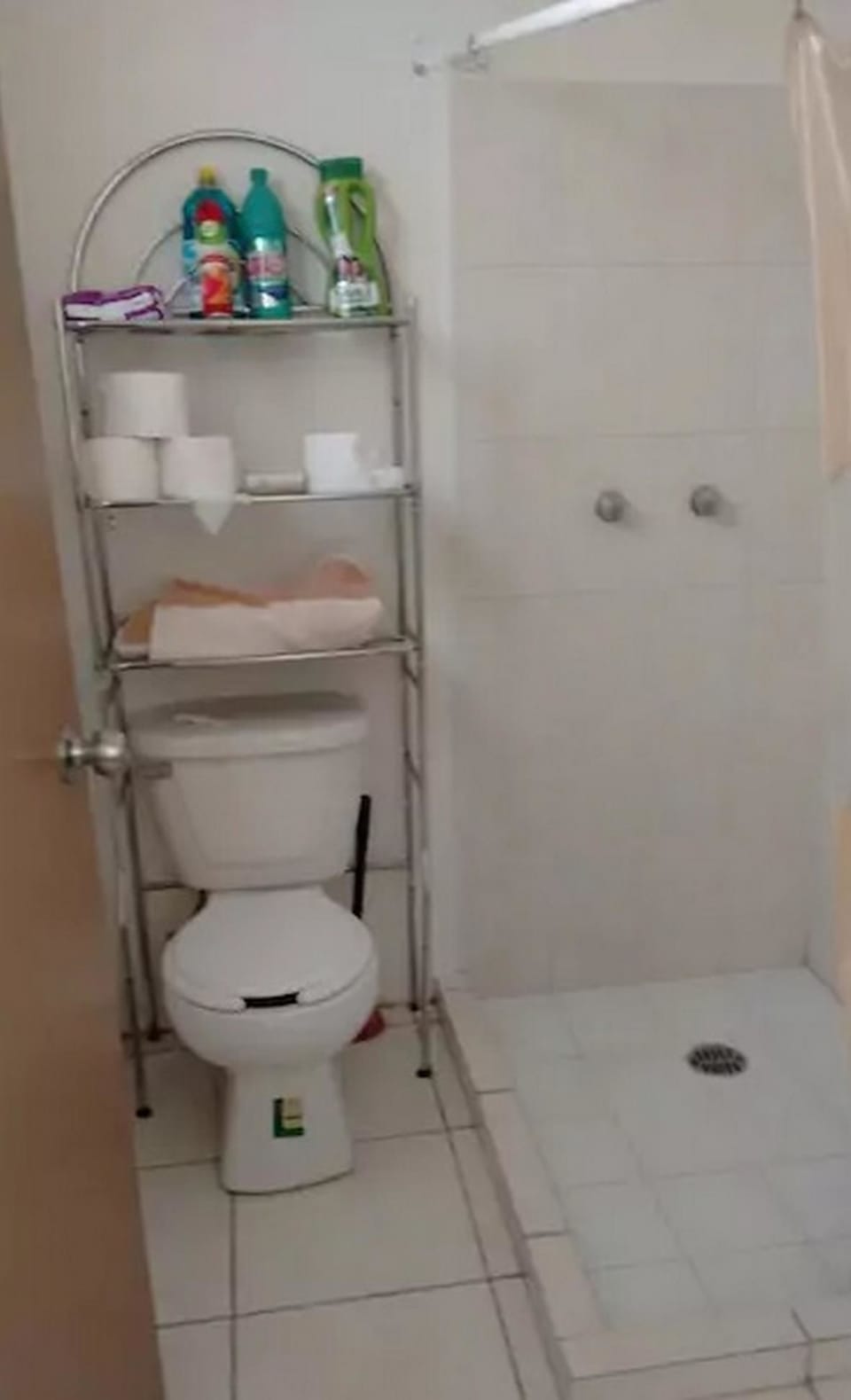 Family Townhome, 2 Bedrooms | Bathroom | Shower