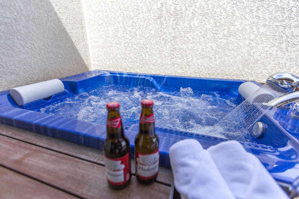 Garden Suite | Private spa tub