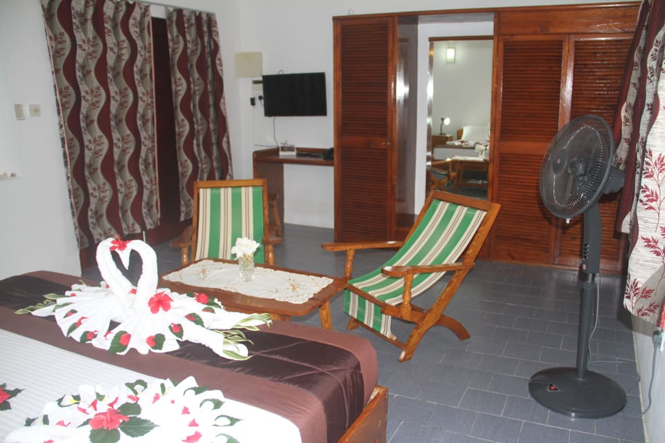 Standard Double Room, Garden View | In-room safe, desk, free cribs/infant beds, free WiFi