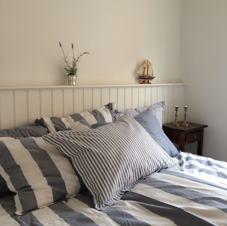 Double Room, 2 Twin Beds, Sea View | Cribs/infant beds, free wired internet, bed sheets