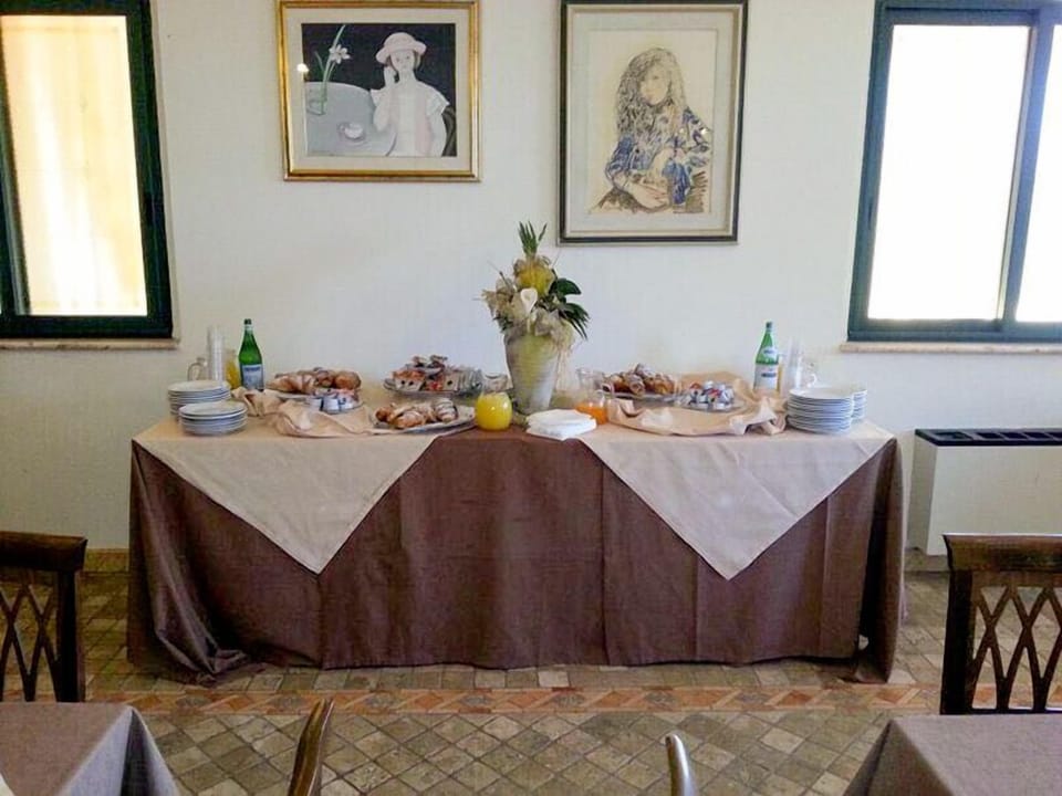 Free daily local cuisine breakfast