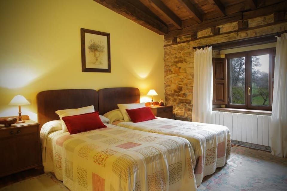 Double or Twin Room, Garden View | Blackout drapes, iron/ironing board, free WiFi, bed sheets