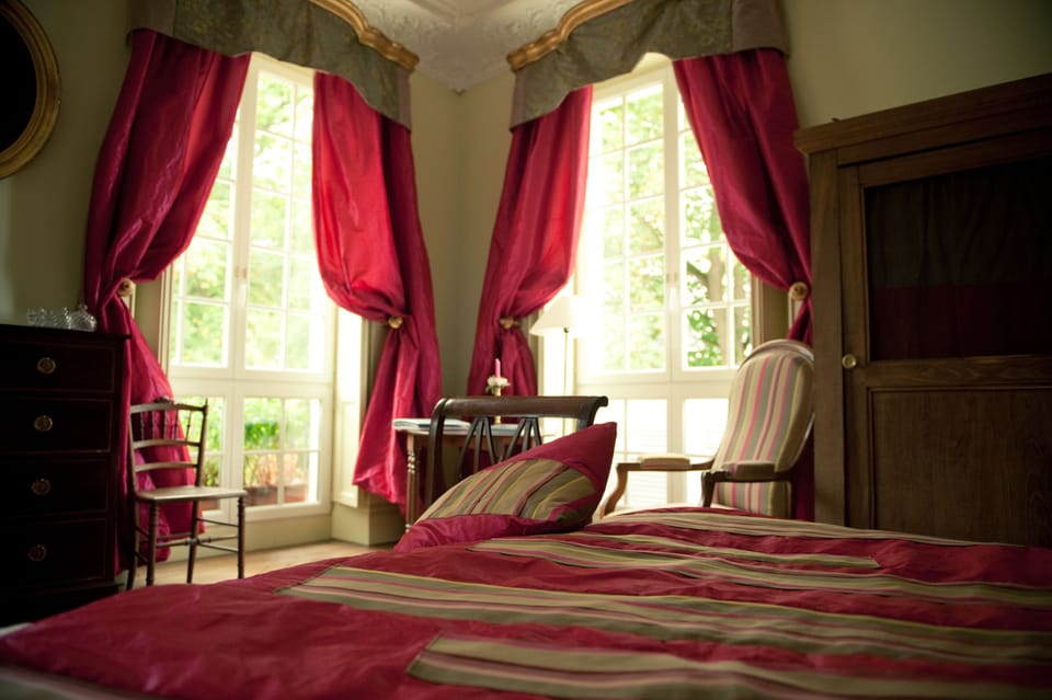 Double Room | Individually decorated, individually furnished, desk, blackout drapes