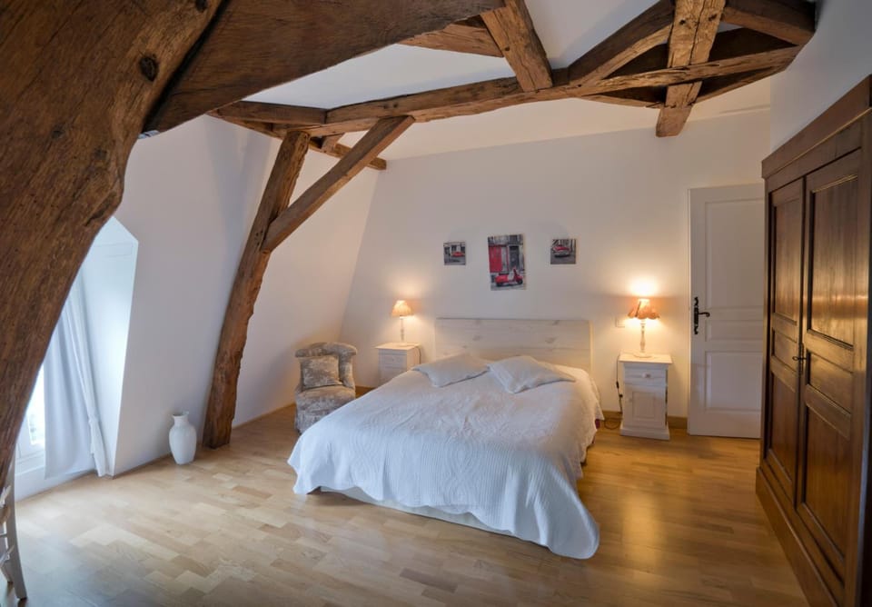 Double Room (Lys Blanc) | Desk, blackout drapes, iron/ironing board, cribs/infant beds