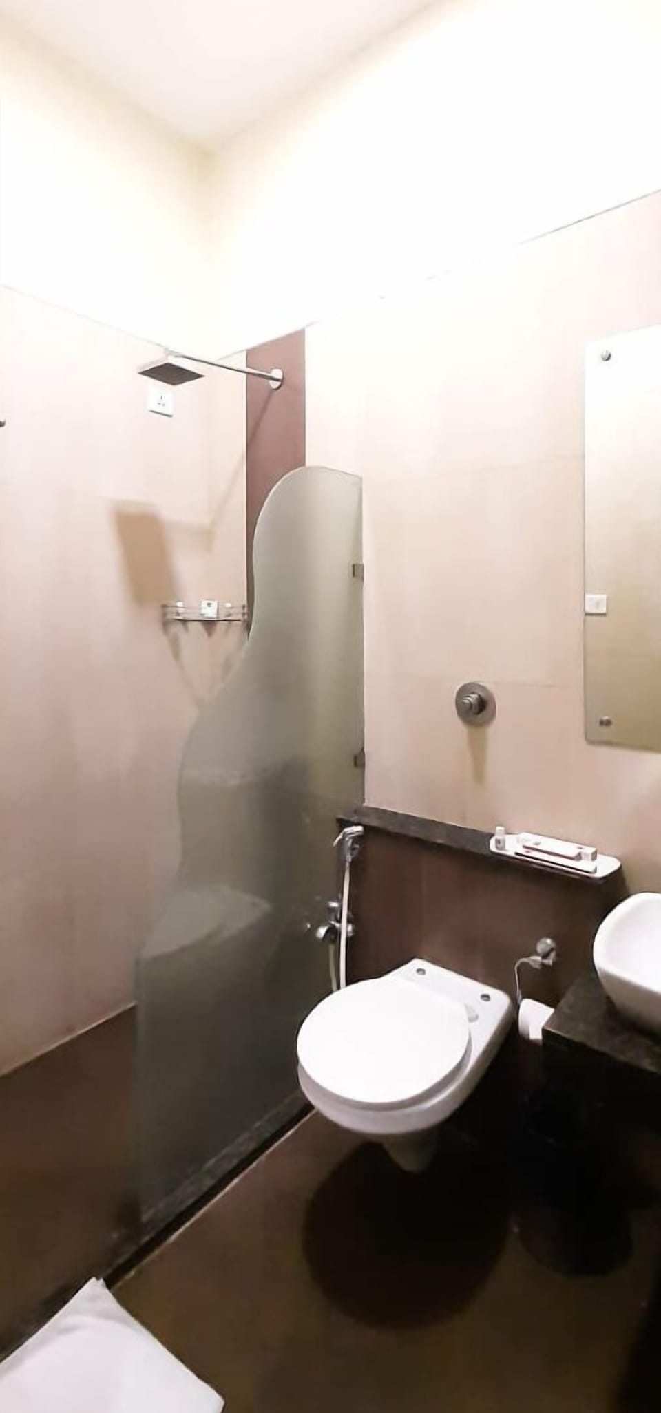 Standard Double Room, 1 Double Bed | Bathroom | Shower, rainfall showerhead, free toiletries, hair dryer (on request)